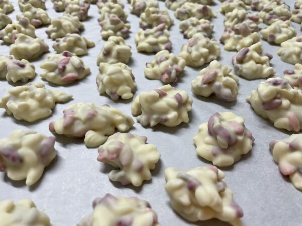 Rochers en chocolat blanc avec