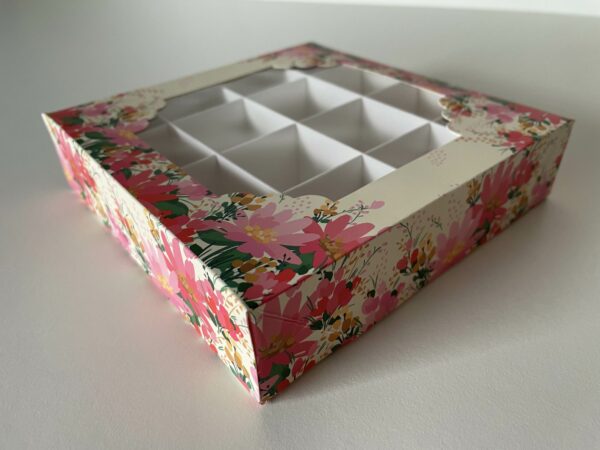 Boite-cadeau <br>"Bouquet de fleurs"